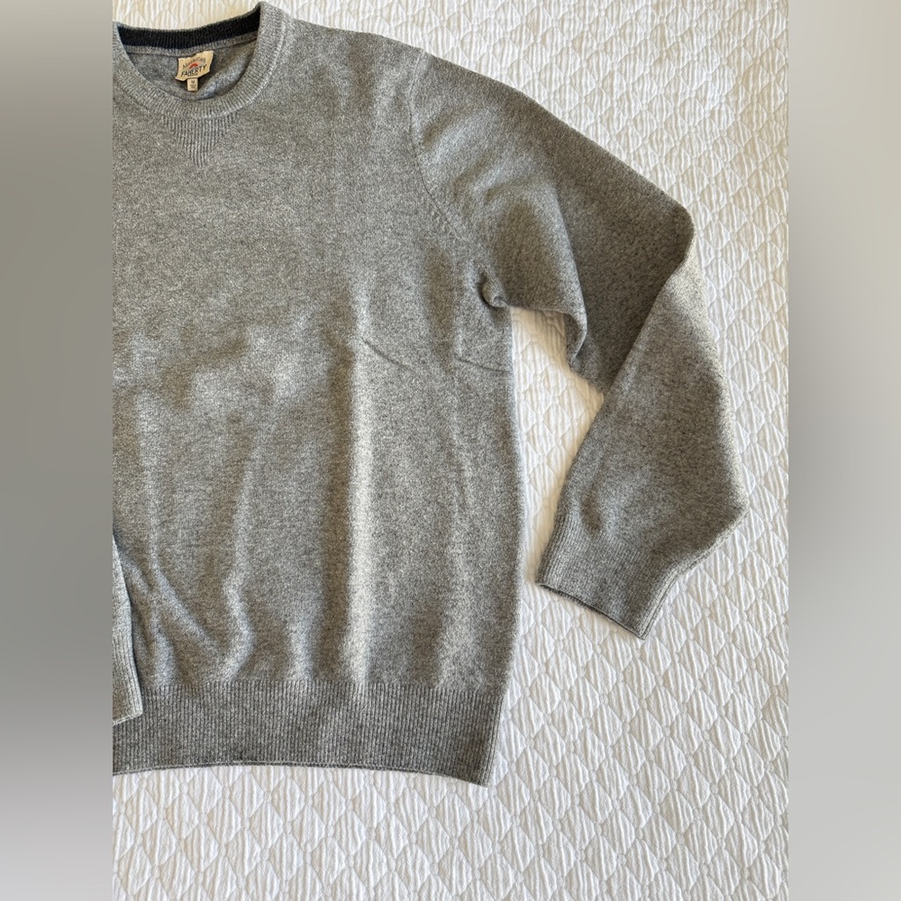 Faherty Gray Crew Neck Sweater - image 4